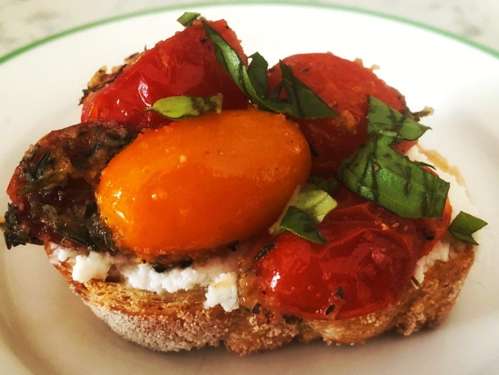 Roasted Tomato & Ricotta&nbsp;Crostini